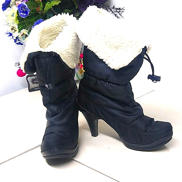 Moda In Pelle Black Fuzzy Winter Heeled Boots - Picture 1 of 8